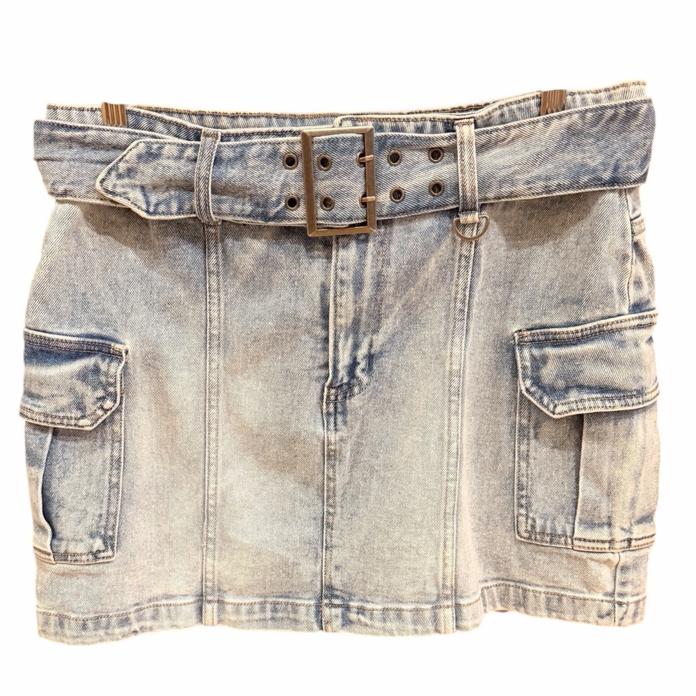 Denim Cargo Mini Skirt with Belt 💙